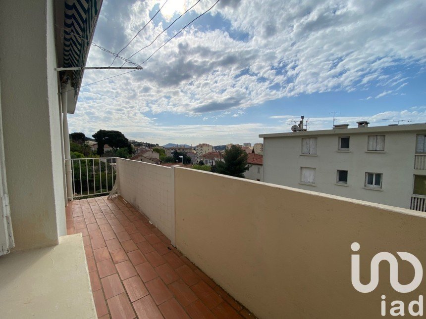 Appartement 4 pièces de 61 m² à Toulon (83000)