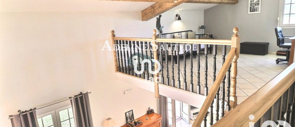 House 5 rooms of 132 m² in Le Beausset (83330)