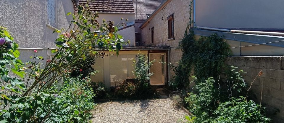 Town house 6 rooms of 153 m² in Pontailler-sur-Saône (21270)