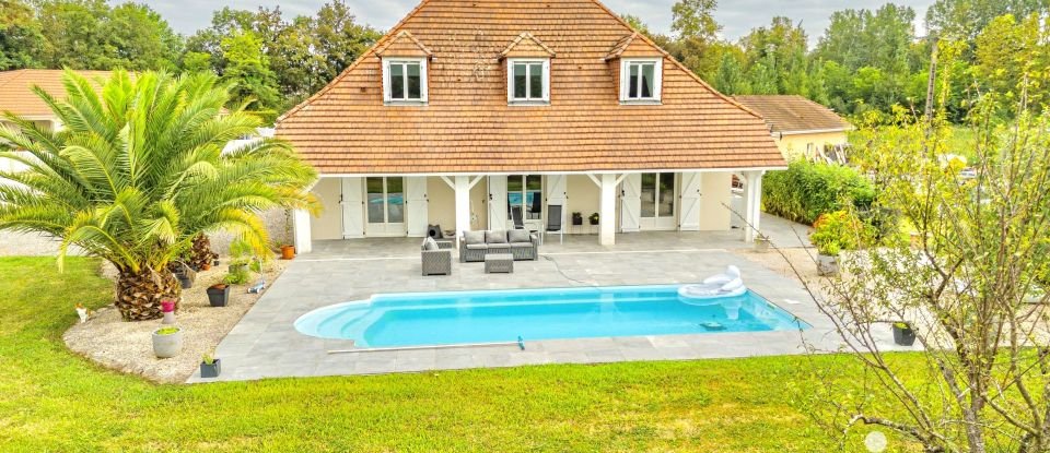 Maison 9 pièces de 205 m² à Orthez (64300)