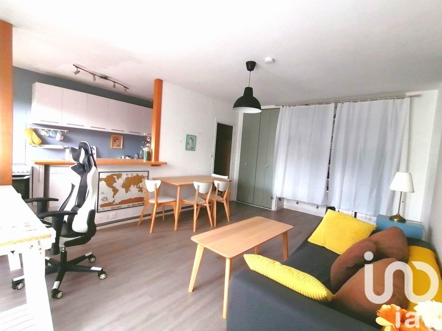 Appartement 2 pièces de 47 m² à Hérouville-Saint-Clair (14200)