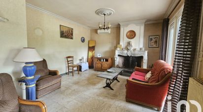 Traditional house 6 rooms of 137 m² in Pons (17800)