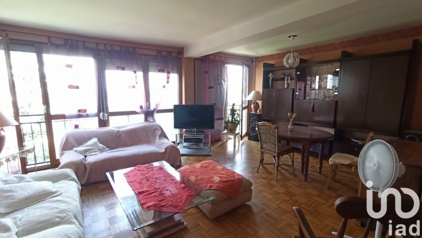 Appartement 4 pièces de 85 m² à Villars (42390)