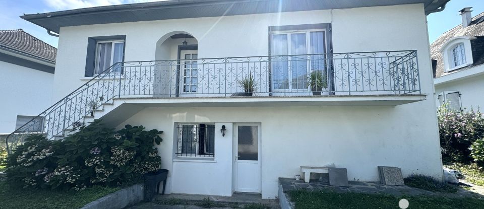 Traditional house 6 rooms of 170 m² in Lourdes (65100)