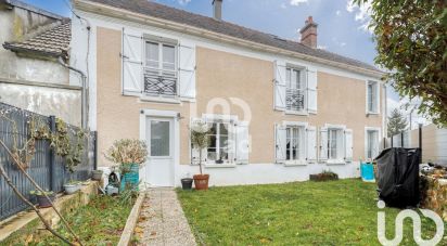 Maison traditionnelle 5 pièces de 137 m² à Chailly-en-Brie (77120)