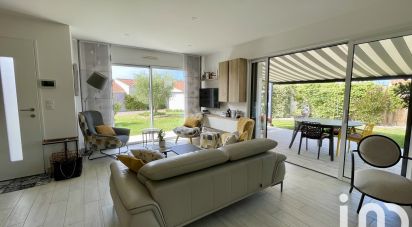 Pavilion 4 rooms of 121 m² in Saint-Hilaire-de-Riez (85270)