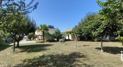 House 9 rooms of 170 m² in Beaulieu-sous-la-Roche (85190)