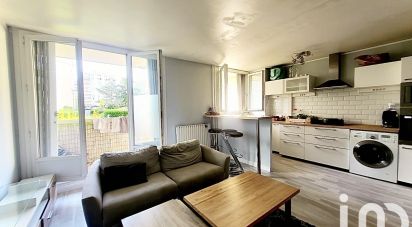 Appartement 2 pièces de 49 m² à Chilly-Mazarin (91380)