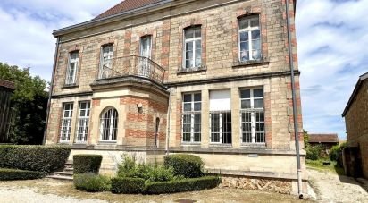 House 8 rooms of 232 m² in Vitry-le-François (51300)