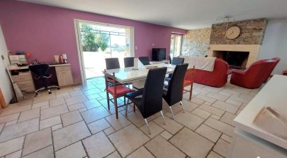 Longère 4 pièces de 118 m² à Lanouaille (24270)