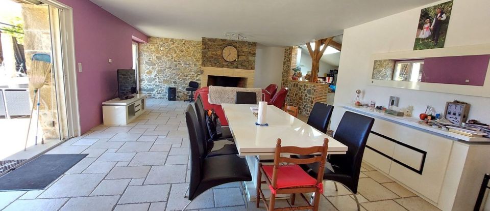 Longere 4 rooms of 118 m² in Lanouaille (24270)