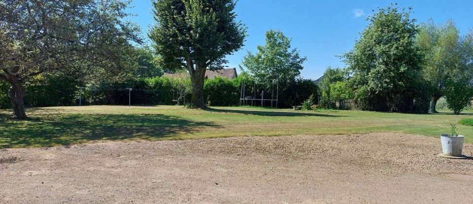 Longère 4 pièces de 118 m² à Lanouaille (24270)