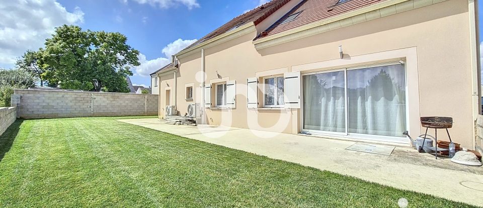 Maison 7 pièces de 212 m² à Nanteuil-lès-Meaux (77100)