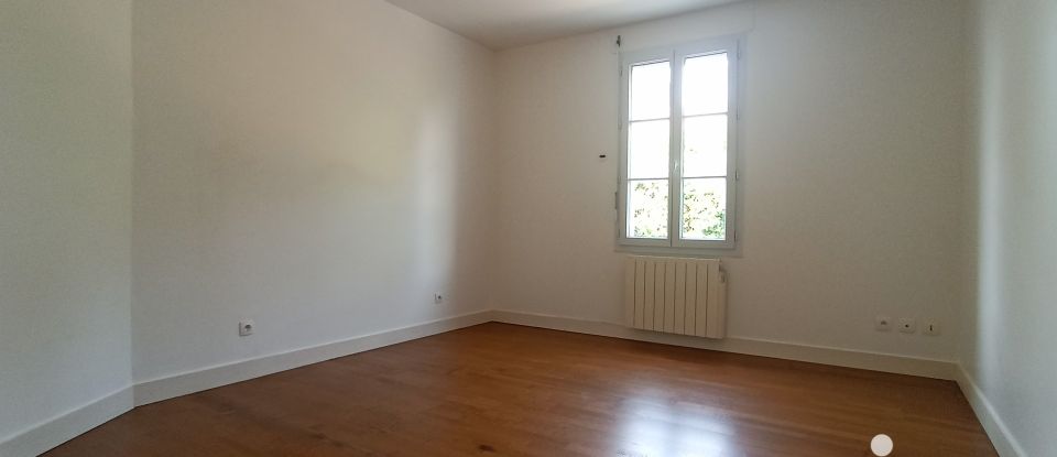 House 5 rooms of 118 m² in Rivière (37500)