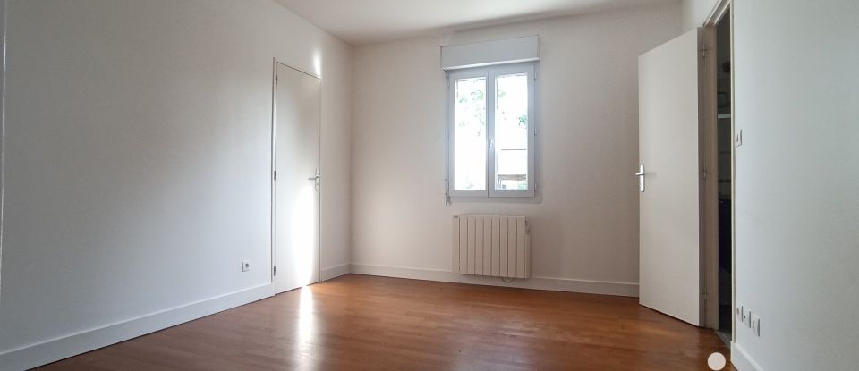 House 5 rooms of 118 m² in Rivière (37500)