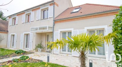 Traditional house 9 rooms of 203 m² in Bussy-Saint-Georges (77600)