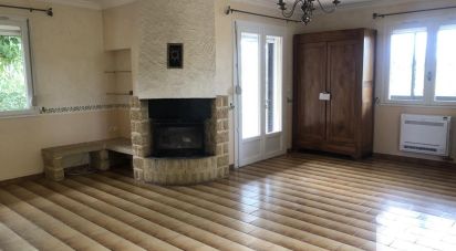 House 7 rooms of 160 m² in Saint-Gervais (30200)