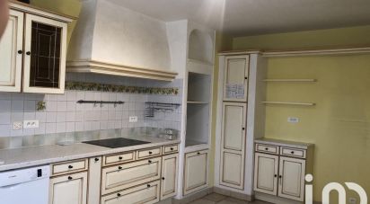 House 7 rooms of 160 m² in Saint-Gervais (30200)