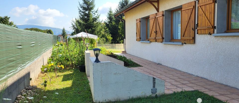 Maison traditionnelle 5 pièces de 140 m² à Peyrieu (01300)