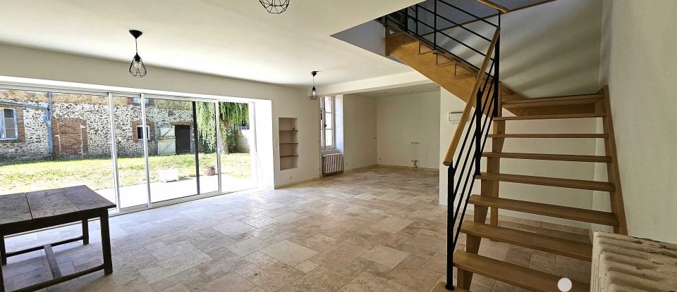 Longère 5 pièces de 140 m² à Gallardon (28320)