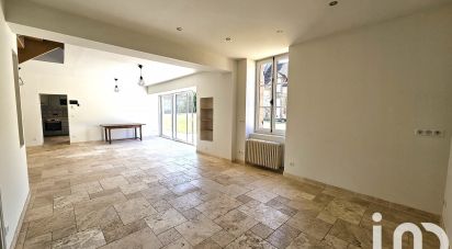 Longère 5 pièces de 140 m² à Gallardon (28320)