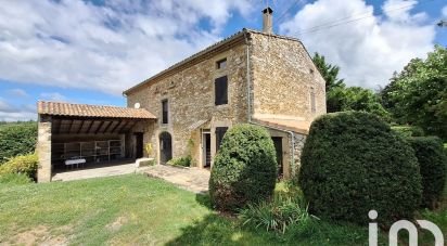 Ferme 6 pièces de 145 m² à - (26400)