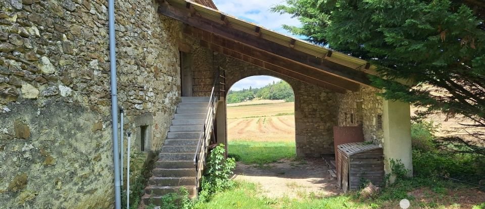 Farm 6 rooms of 145 m² in - (26400)