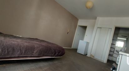 Apartment 2 rooms of 22 m² in Saint-Denis (97490)