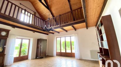 Demeure 6 pièces de 233 m² à Lanvallay (22100)