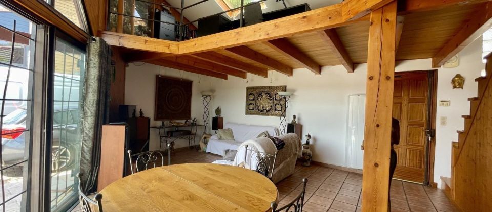 House 2 rooms of 63 m² in Le Castellet (83330)