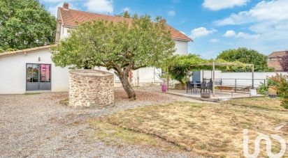 Country house 9 rooms of 203 m² in Boufféré (85600)