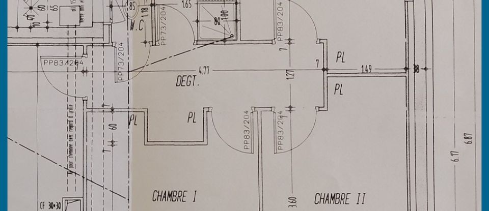 Pavilion 5 rooms of 107 m² in Cholet (49300)