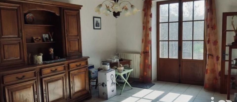 Maison 7 pièces de 170 m² à Balleroy-sur-Drôme (14490)