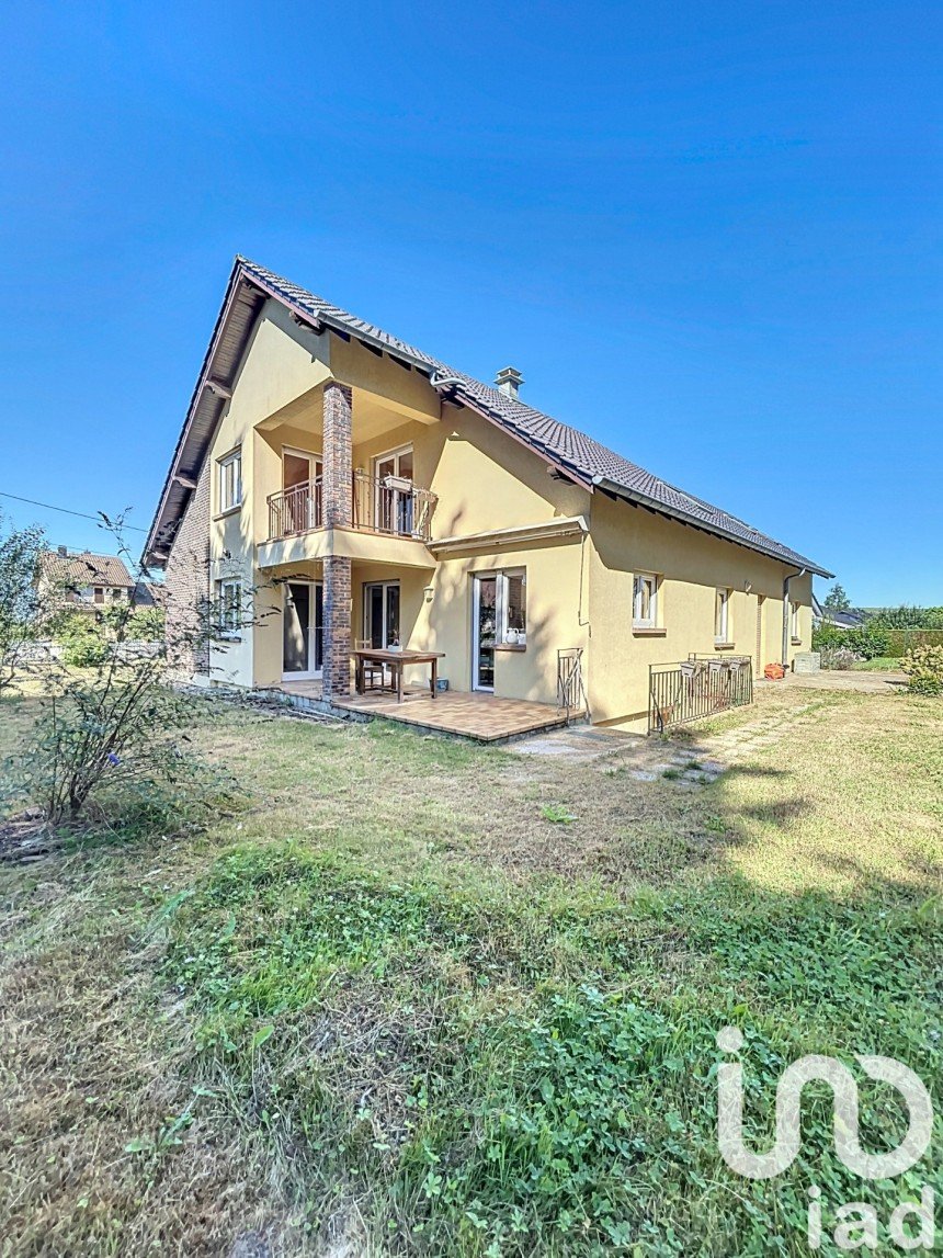 Maison 5 pièces de 140 m² à Rohrbach-lès-Bitche (57410)