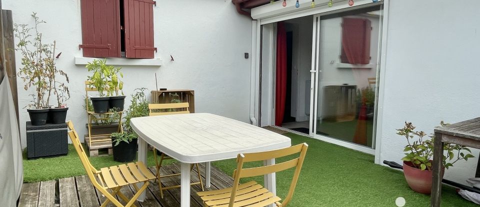 Town house 4 rooms of 128 m² in Anglet (64600)