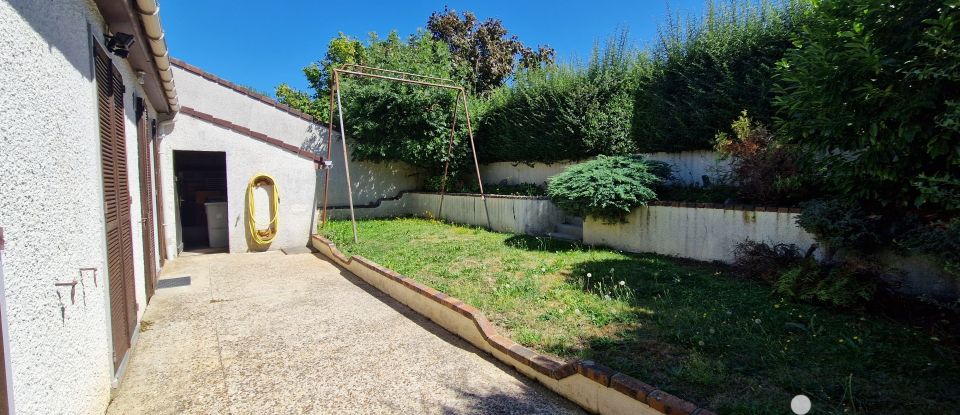 Maison 4 pièces de 95 m² à Magnanville (78200)