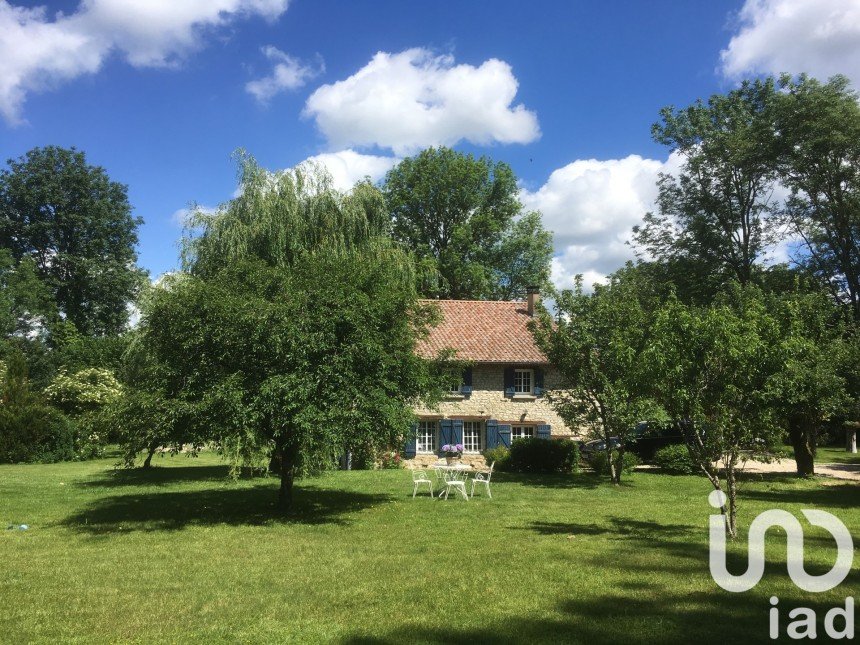 Country house 7 rooms of 250 m² in Lignières-sur-Aire (55260)