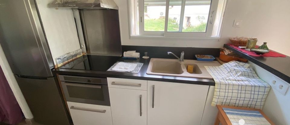 Appartement 8 pièces de 160 m² à Saint-Michel-d'Euzet (30200)