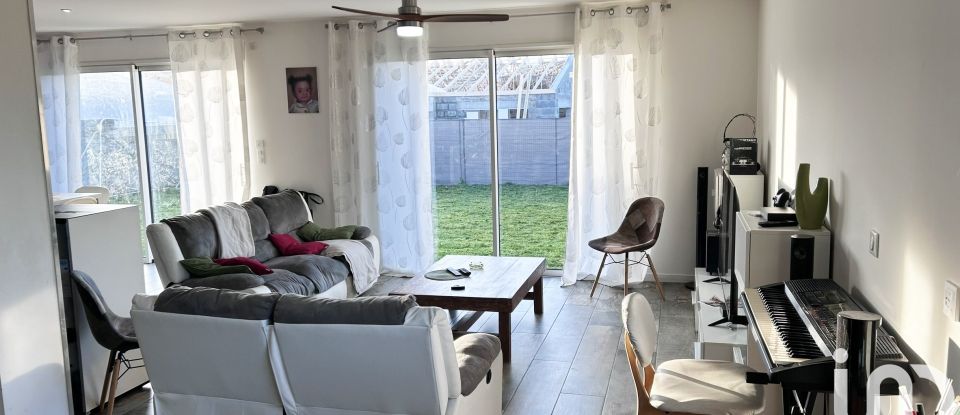 House 6 rooms of 159 m² in Aubigny-Les Clouzeaux (85430)