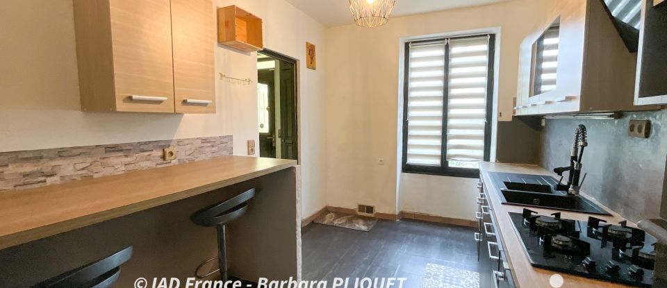 Maison 6 pièces de 179 m² à Le Mesnil-Saint-Denis (78320)