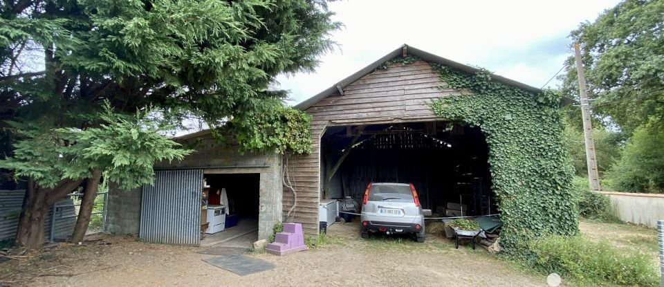 Longère 10 pièces de 180 m² à Les Forges (79340)