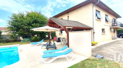 House 5 rooms of 174 m² in Saint-Priest (69800)