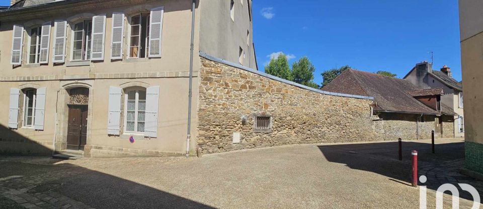 Maison de ville 7 pièces de 286 m² à Saint-Yrieix-la-Perche (87500)