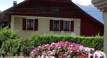 Village house 8 rooms of 196 m² in Chamoux-sur-Gelon (73390)