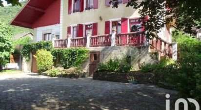 Village house 8 rooms of 196 m² in Chamoux-sur-Gelon (73390)