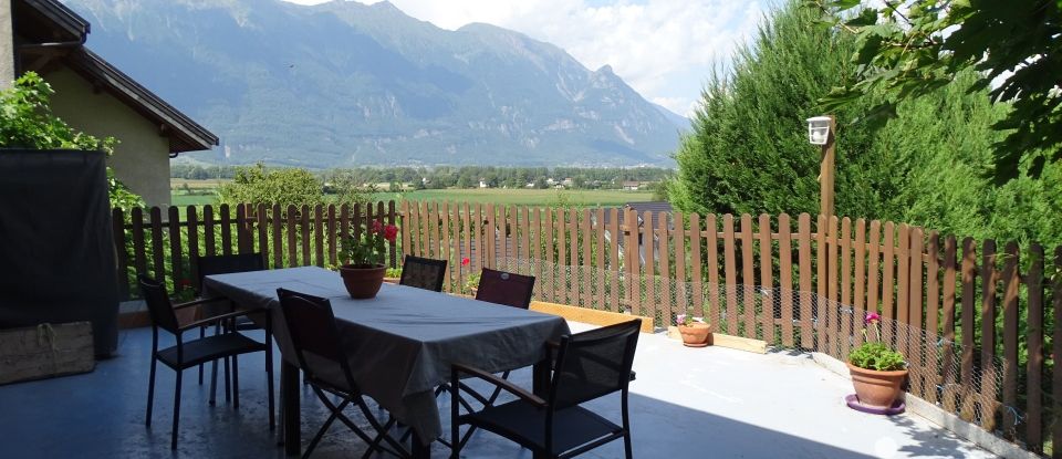 Maison de village 8 pièces de 196 m² à Chamoux-sur-Gelon (73390)