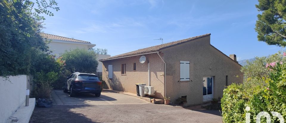 House 5 rooms of 112 m² in Le Pradet (83220)