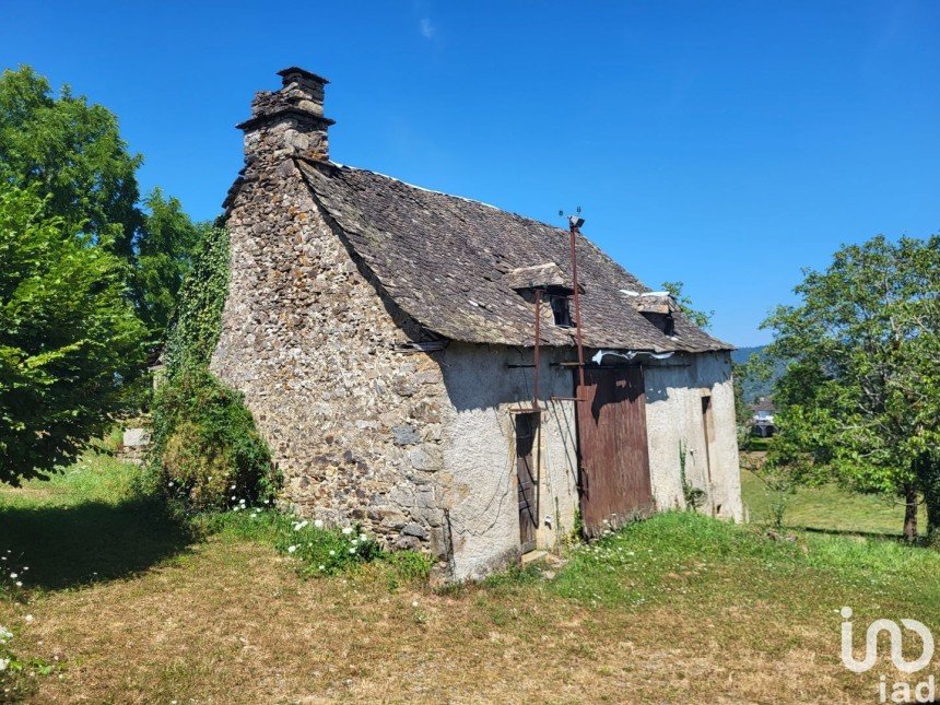 House 1 room of 300 m² in Forgès (19380)