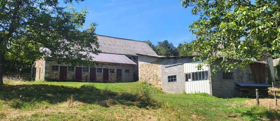 House 1 room of 300 m² in Forgès (19380)