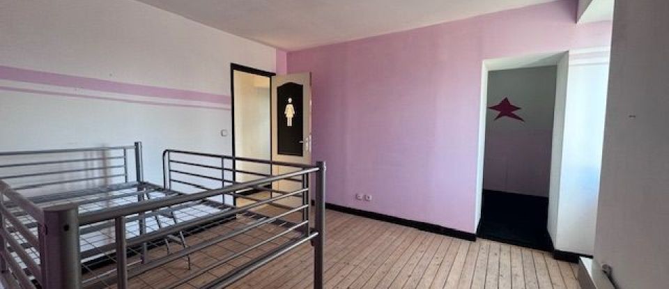 House 5 rooms of 110 m² in Châteauroux (36000)